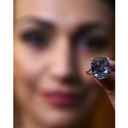 剛買粉紅鑽　劉鑾雄再砸15.8億買史上最貴鑽石